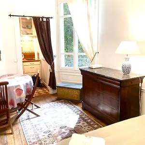 : Superbe Confortable Paris